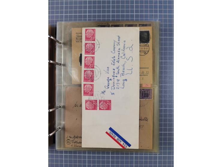 1903/80, &nbsp;Album mit 128 Mehrfachfrankaturen mit mindestens vier Marken, meistens aber mit mehr Marken (48 St. Ausland) d