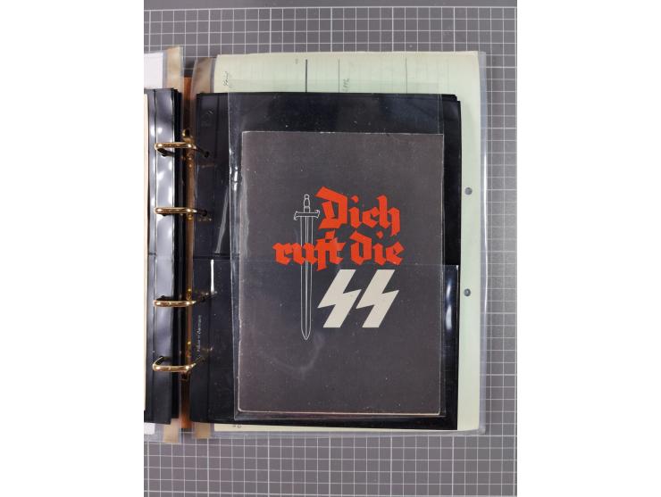 1933/45, Dokumentation zum Thema: Hitlers verbrecherische SS und seine SA", insgesamt 55 Belegstücke (33 x SS) mit besseren P