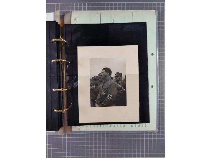 1933/45, Dokumentation zum Thema: Hitlers verbrecherische SS und seine SA", insgesamt 55 Belegstücke (33 x SS) mit besseren P