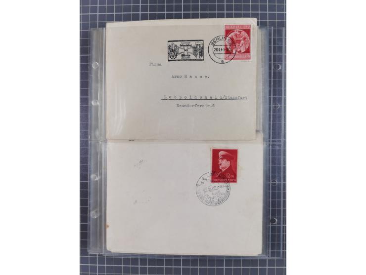 1933/45, Propaganda, 2 Alben mit 310 Belegen, alle zum Thema: A. Hitler, das Gesicht des Hauptkriegsverbrechers-verantwortlic