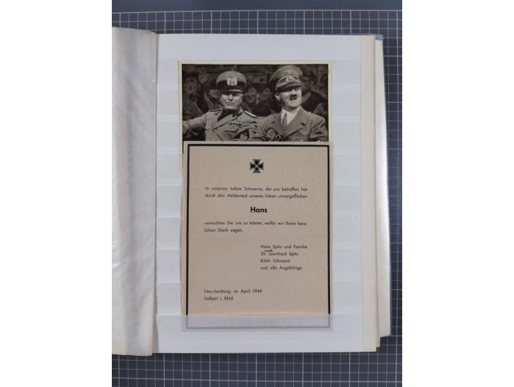 1933/45, Propaganda, 2 Alben mit 310 Belegen, alle zum Thema: A. Hitler, das Gesicht des Hauptkriegsverbrechers-verantwortlic