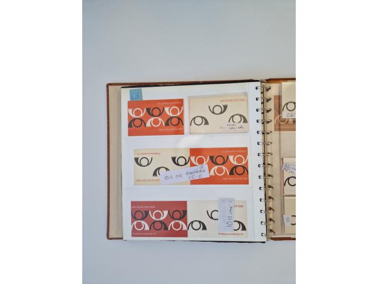 1971/90, umfangreiche Sammlung “Sondermarken-Heftchen” mit einer Fülle an Varianten, Untertypen und Besonderheiten, dabei u.a