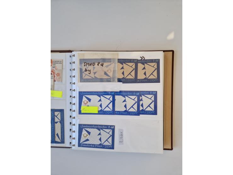 1971/90, umfangreiche Sammlung “Sondermarken-Heftchen” mit einer Fülle an Varianten, Untertypen und Besonderheiten, dabei u.a