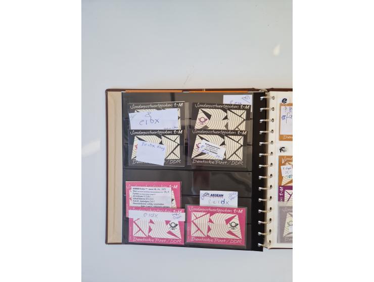 1971/90, umfangreiche Sammlung “Sondermarken-Heftchen” mit einer Fülle an Varianten, Untertypen und Besonderheiten, dabei u.a