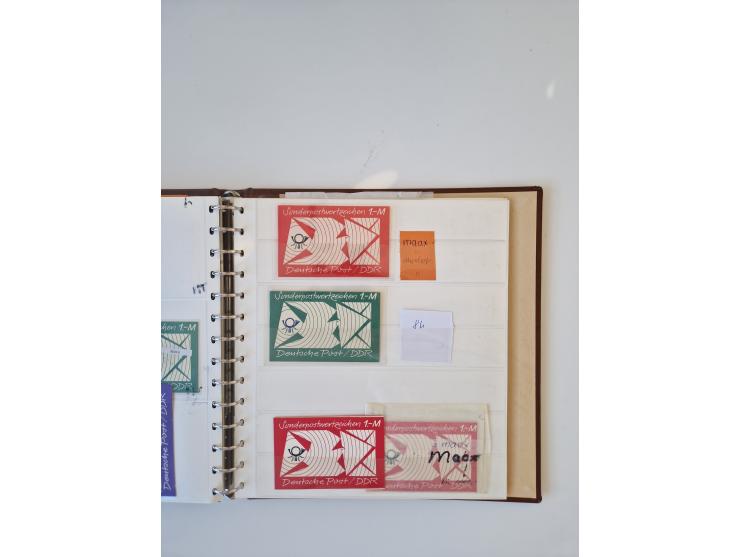 1971/90, umfangreiche Sammlung “Sondermarken-Heftchen” mit einer Fülle an Varianten, Untertypen und Besonderheiten, dabei u.a