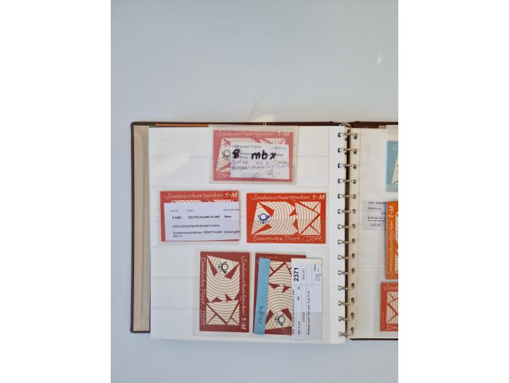 1971/90, umfangreiche Sammlung “Sondermarken-Heftchen” mit einer Fülle an Varianten, Untertypen und Besonderheiten, dabei u.a