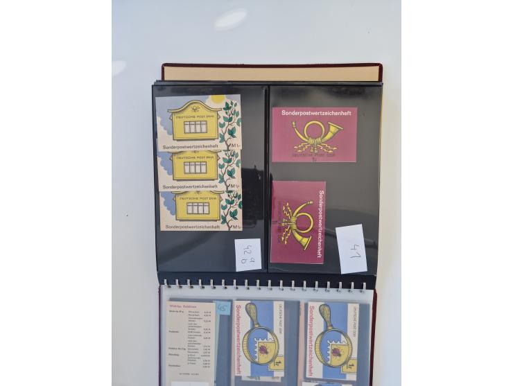 1971/90, umfangreiche Sammlung “Sondermarken-Heftchen” mit einer Fülle an Varianten, Untertypen und Besonderheiten, dabei u.a