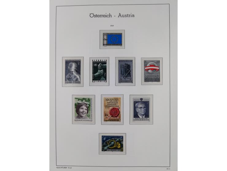 1918/69, meist postfrische Sammlung inkl. Portomarken mit einigen besseren und kpl. Ausgaben, ab ca. 1946 augenscheinlich pos