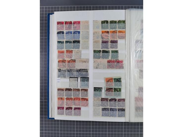 1872/1945, gestempelte Sammlung inkl. Dienstmarken und vieler Doubletten, Farben und Besonderheiten. Dabei netter Teil Brusts