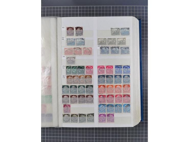 1872/1945, gestempelte Sammlung inkl. Dienstmarken und vieler Doubletten, Farben und Besonderheiten. Dabei netter Teil Brusts