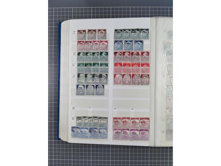 1872/1945, gestempelte Sammlung inkl. Dienstmarken und vieler Doubletten, Farben und Besonderheiten. Dabei netter Teil Brusts