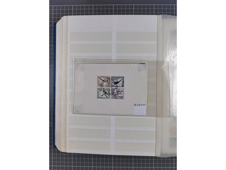 1872/1945, gestempelte Sammlung inkl. Dienstmarken und vieler Doubletten, Farben und Besonderheiten. Dabei netter Teil Brusts