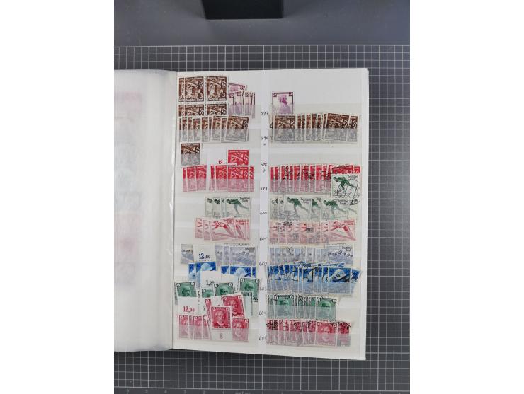 1933/45, Lagerbuch mit ungebrauchten/postfrischen und gestempelten Marken in Mengen bis ca. 10x pro Sorte/Erhaltung. Dabei ab