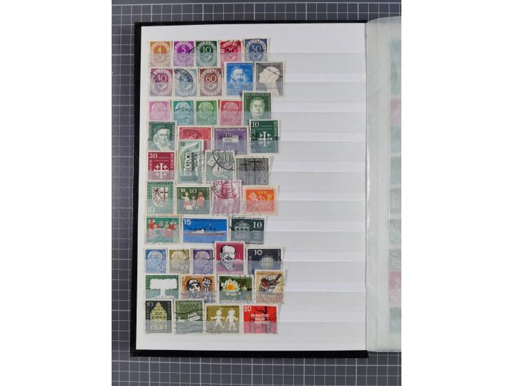 1940/2014(ca.), vorwiegend postfrische Sammlungen, dabei Französische Zone inkl. Mi.-Nr. 46II postfrisch, Bizone Mi.-Nr. 52-6