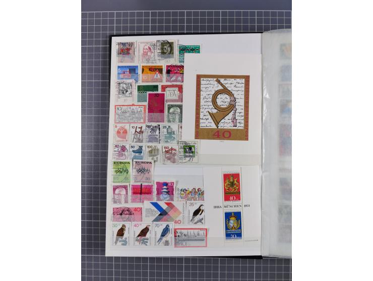 1940/2014(ca.), vorwiegend postfrische Sammlungen, dabei Französische Zone inkl. Mi.-Nr. 46II postfrisch, Bizone Mi.-Nr. 52-6