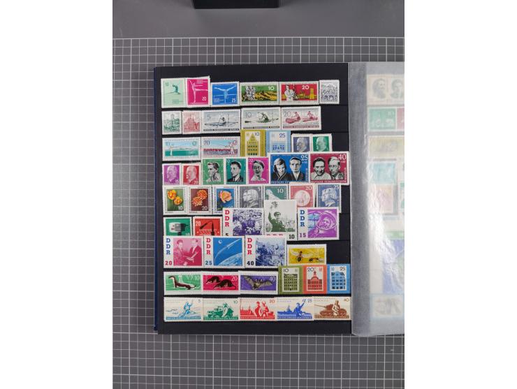 1940/2014(ca.), vorwiegend postfrische Sammlungen, dabei Französische Zone inkl. Mi.-Nr. 46II postfrisch, Bizone Mi.-Nr. 52-6