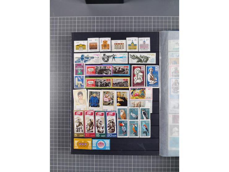 1940/2014(ca.), vorwiegend postfrische Sammlungen, dabei Französische Zone inkl. Mi.-Nr. 46II postfrisch, Bizone Mi.-Nr. 52-6