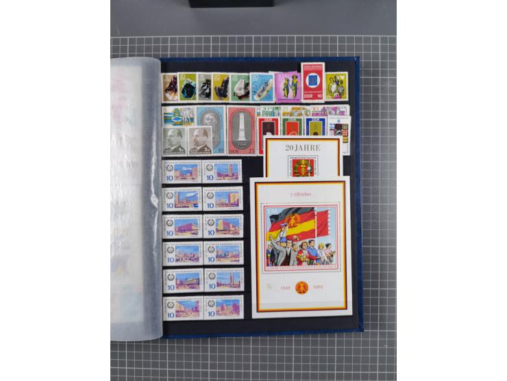 1940/2014(ca.), vorwiegend postfrische Sammlungen, dabei Französische Zone inkl. Mi.-Nr. 46II postfrisch, Bizone Mi.-Nr. 52-6