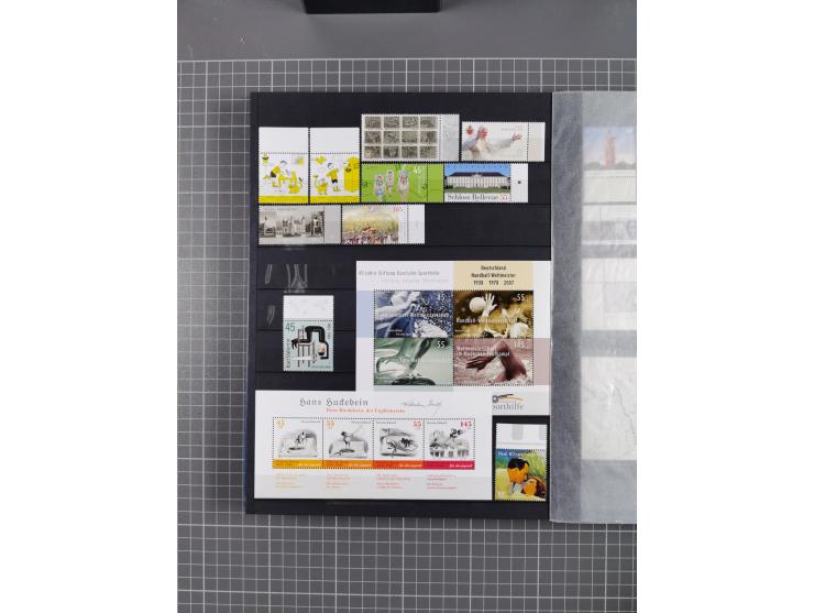 1940/2014(ca.), vorwiegend postfrische Sammlungen, dabei Französische Zone inkl. Mi.-Nr. 46II postfrisch, Bizone Mi.-Nr. 52-6