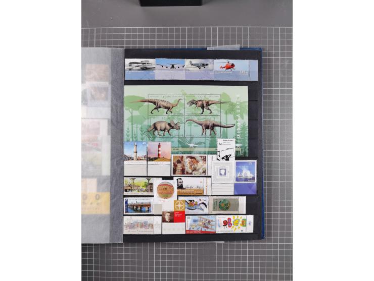 1940/2014(ca.), vorwiegend postfrische Sammlungen, dabei Französische Zone inkl. Mi.-Nr. 46II postfrisch, Bizone Mi.-Nr. 52-6