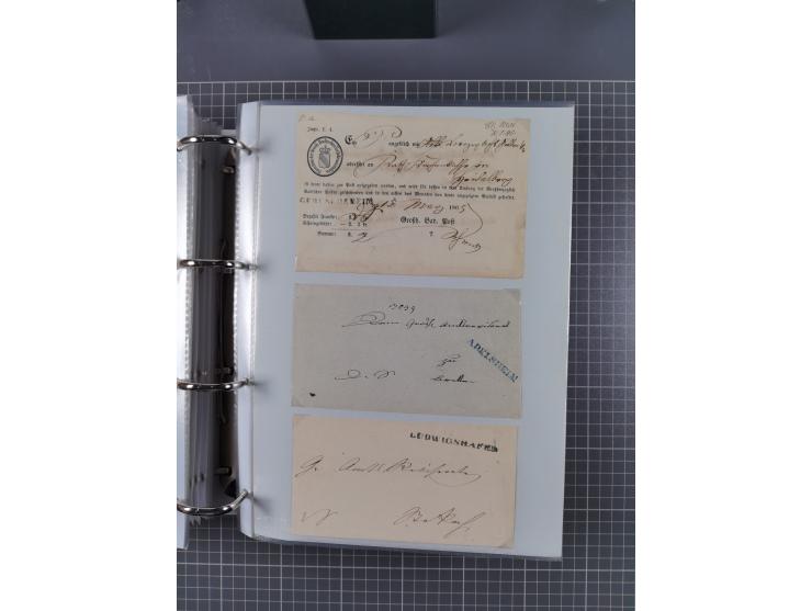 1820/60 (ca.), über 600 Vorphila- und Dienstbriefe, dabei rote und blaue Stempel, viele verschiedene Orte