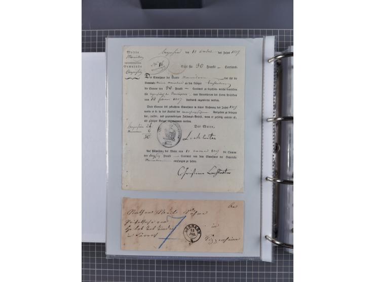 1820/60 (ca.), über 600 Vorphila- und Dienstbriefe, dabei rote und blaue Stempel, viele verschiedene Orte