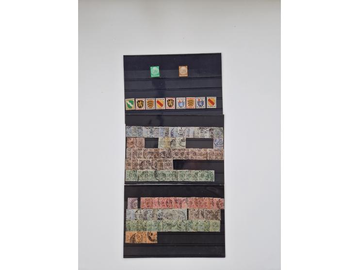 1860/2002 (ca.) interessanter Steckkarten- und Tütenposten mit Schwerpunkt Deutsches Reich ab Weimar mit besseren und kpl. Au