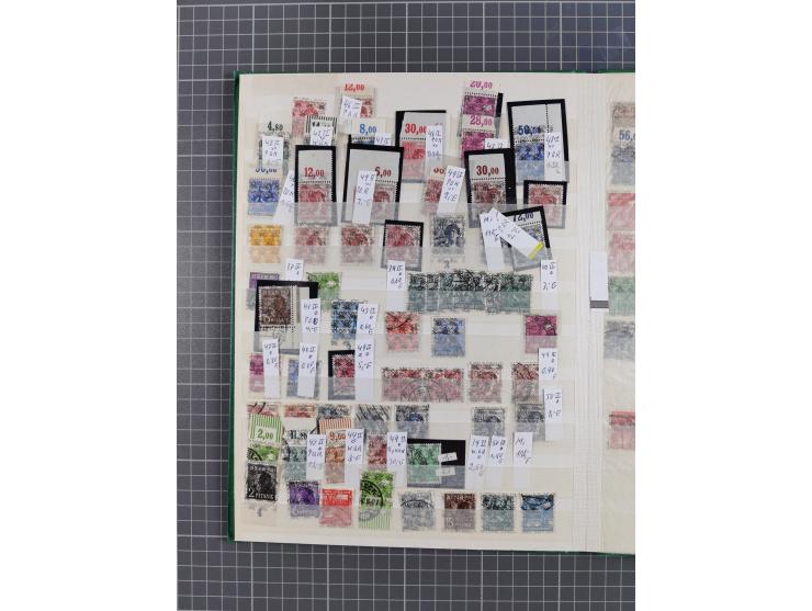 1948, meist postfrischer und gestempelter Bestand “Band/Netz” und “Bauten” mit u.a. Viererblocks, Marken mit Rändern, Bogenec