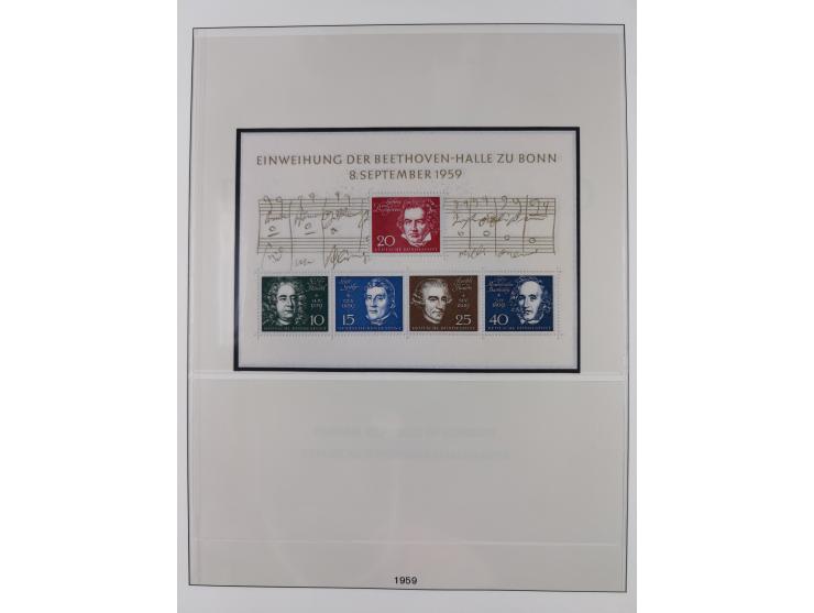 1945/90, ungebrauchte und postfrische Sammlung, oftmals komplett, dabei Bund/Berlin und DDR, DDR mit guten Dienstmarken inkl.