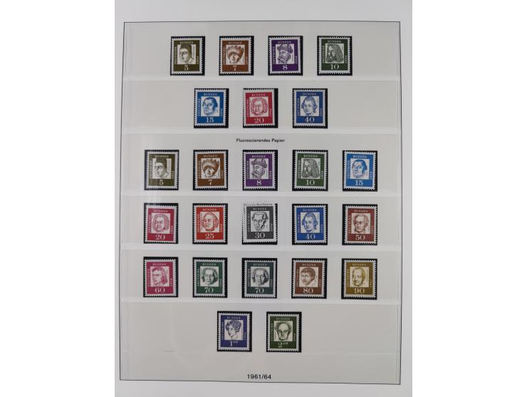 1945/90, ungebrauchte und postfrische Sammlung, oftmals komplett, dabei Bund/Berlin und DDR, DDR mit guten Dienstmarken inkl.