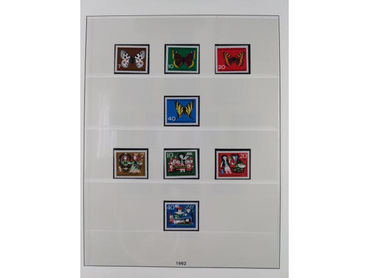 1945/90, ungebrauchte und postfrische Sammlung, oftmals komplett, dabei Bund/Berlin und DDR, DDR mit guten Dienstmarken inkl.