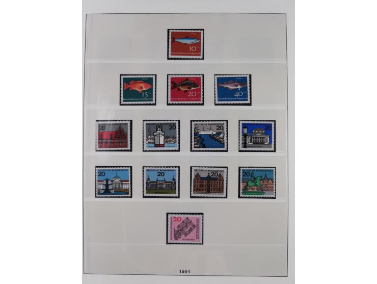 1945/90, ungebrauchte und postfrische Sammlung, oftmals komplett, dabei Bund/Berlin und DDR, DDR mit guten Dienstmarken inkl.