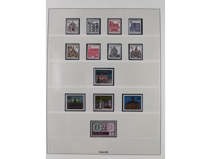 1945/90, ungebrauchte und postfrische Sammlung, oftmals komplett, dabei Bund/Berlin und DDR, DDR mit guten Dienstmarken inkl.