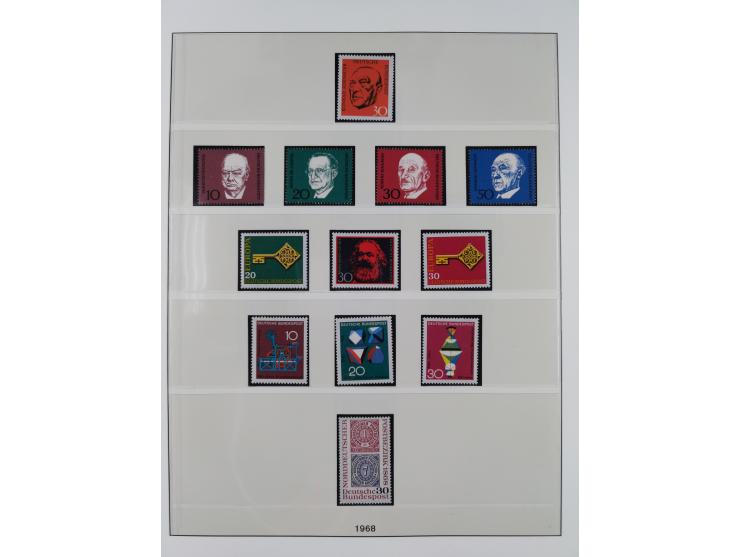 1945/90, ungebrauchte und postfrische Sammlung, oftmals komplett, dabei Bund/Berlin und DDR, DDR mit guten Dienstmarken inkl.