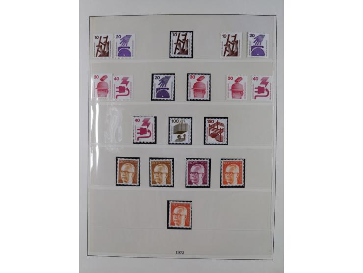 1945/90, ungebrauchte und postfrische Sammlung, oftmals komplett, dabei Bund/Berlin und DDR, DDR mit guten Dienstmarken inkl.