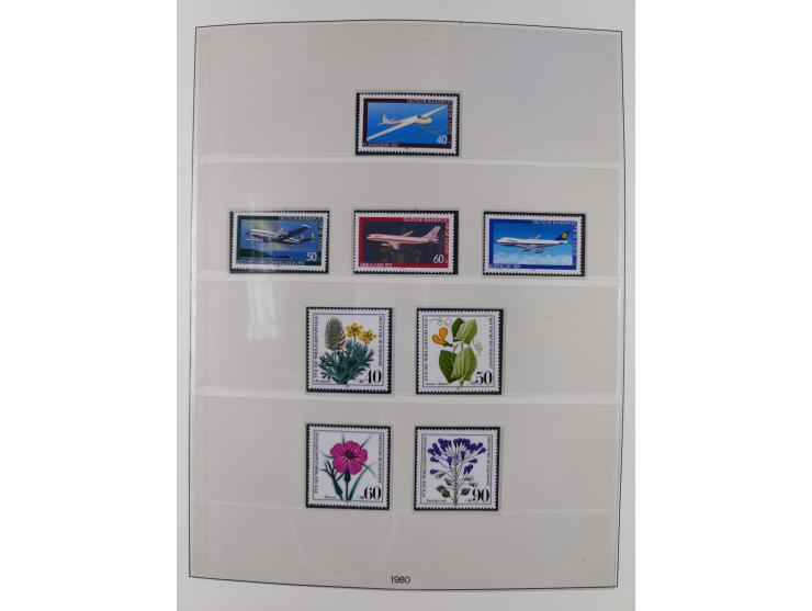 1945/90, ungebrauchte und postfrische Sammlung, oftmals komplett, dabei Bund/Berlin und DDR, DDR mit guten Dienstmarken inkl.