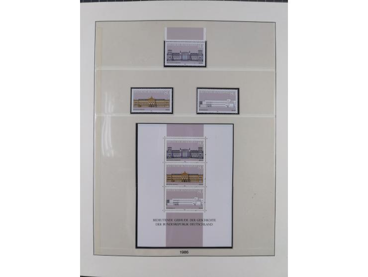 1945/90, ungebrauchte und postfrische Sammlung, oftmals komplett, dabei Bund/Berlin und DDR, DDR mit guten Dienstmarken inkl.