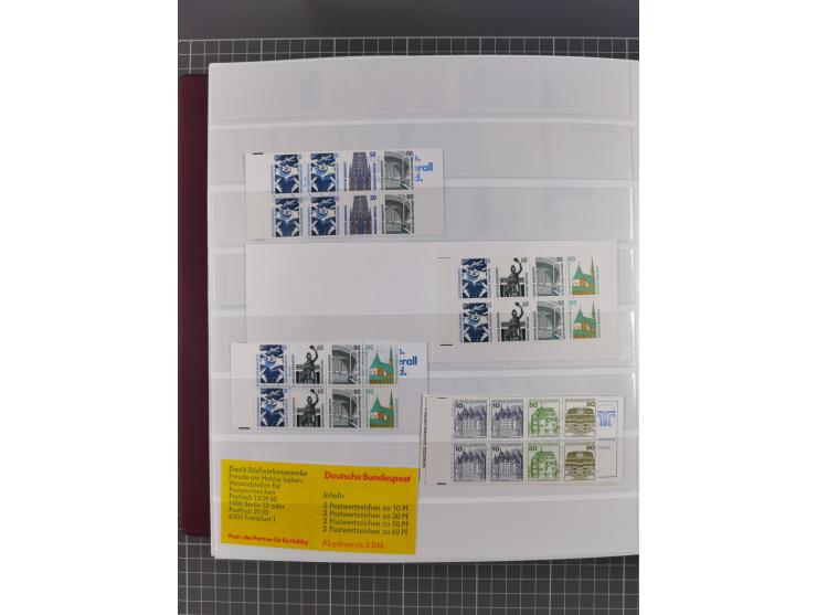 1945/90, ungebrauchte und postfrische Sammlung, oftmals komplett, dabei Bund/Berlin und DDR, DDR mit guten Dienstmarken inkl.