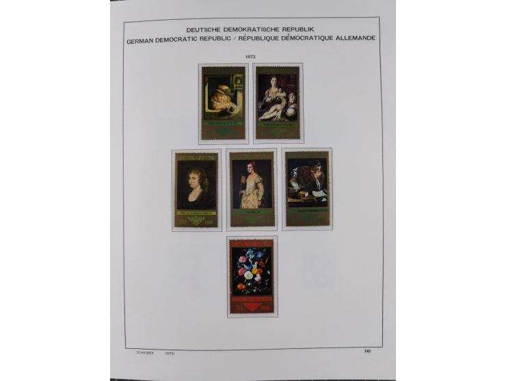 1945/90, ungebrauchte und postfrische Sammlung, oftmals komplett, dabei Bund/Berlin und DDR, DDR mit guten Dienstmarken inkl.