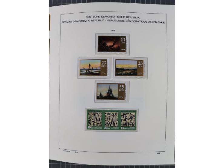 1945/90, ungebrauchte und postfrische Sammlung, oftmals komplett, dabei Bund/Berlin und DDR, DDR mit guten Dienstmarken inkl.