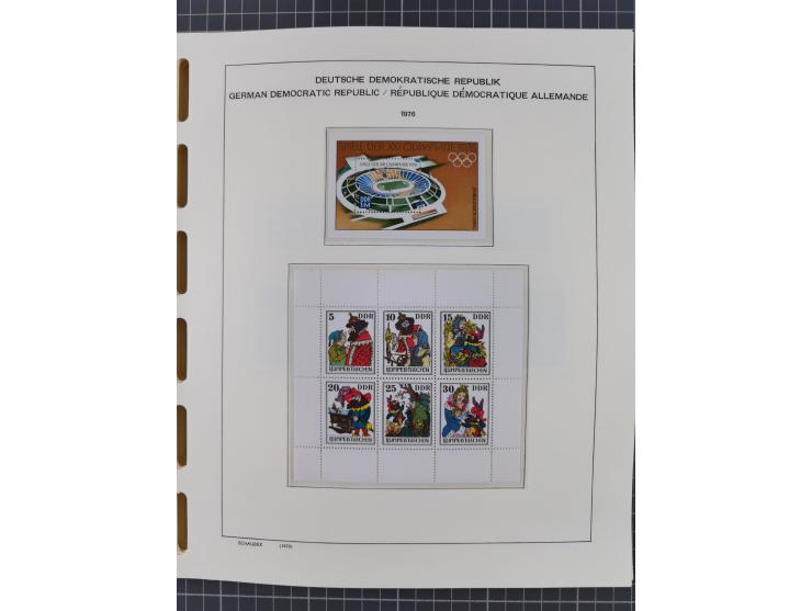 1945/90, ungebrauchte und postfrische Sammlung, oftmals komplett, dabei Bund/Berlin und DDR, DDR mit guten Dienstmarken inkl.