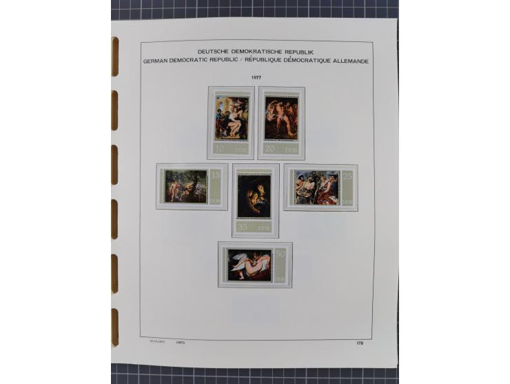 1945/90, ungebrauchte und postfrische Sammlung, oftmals komplett, dabei Bund/Berlin und DDR, DDR mit guten Dienstmarken inkl.