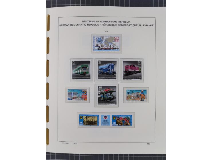 1945/90, ungebrauchte und postfrische Sammlung, oftmals komplett, dabei Bund/Berlin und DDR, DDR mit guten Dienstmarken inkl.