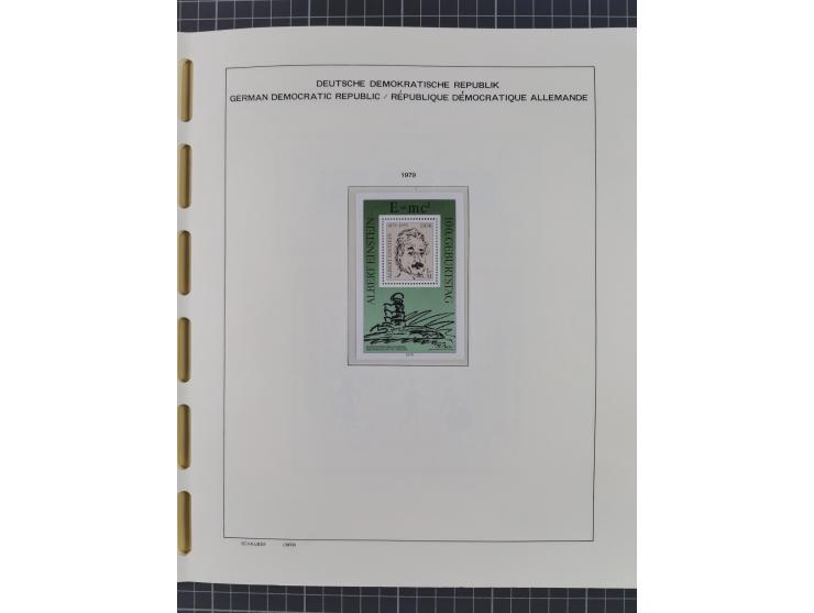 1945/90, ungebrauchte und postfrische Sammlung, oftmals komplett, dabei Bund/Berlin und DDR, DDR mit guten Dienstmarken inkl.