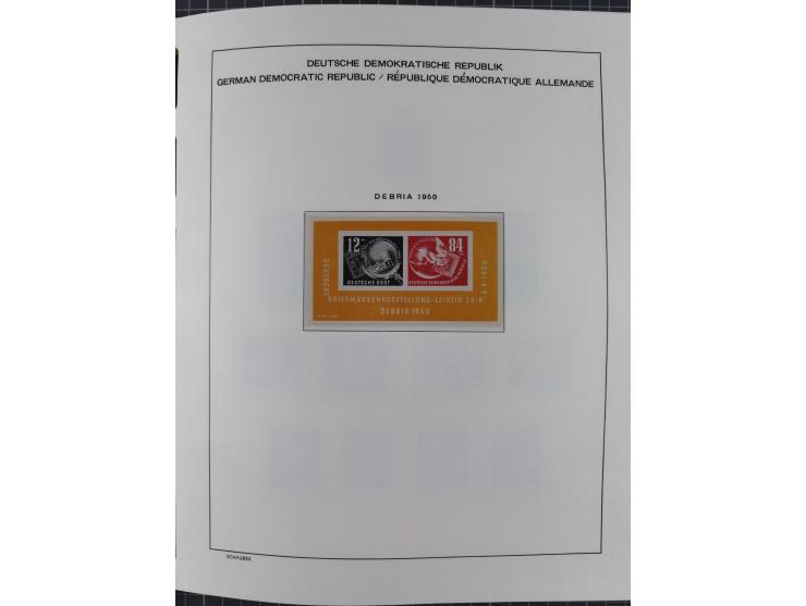 1945/90, ungebrauchte und postfrische Sammlung, oftmals komplett, dabei Bund/Berlin und DDR, DDR mit guten Dienstmarken inkl.