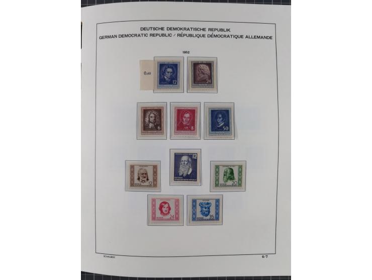 1945/90, ungebrauchte und postfrische Sammlung, oftmals komplett, dabei Bund/Berlin und DDR, DDR mit guten Dienstmarken inkl.