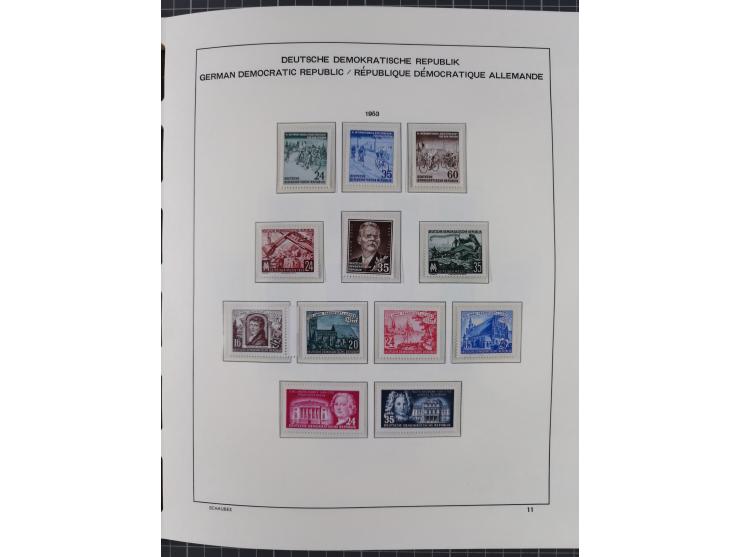 1945/90, ungebrauchte und postfrische Sammlung, oftmals komplett, dabei Bund/Berlin und DDR, DDR mit guten Dienstmarken inkl.