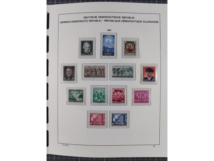 1945/90, ungebrauchte und postfrische Sammlung, oftmals komplett, dabei Bund/Berlin und DDR, DDR mit guten Dienstmarken inkl.