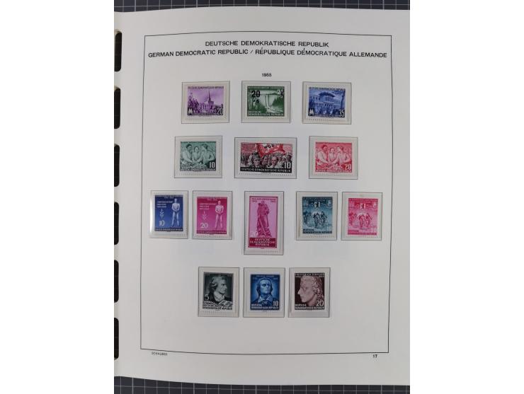 1945/90, ungebrauchte und postfrische Sammlung, oftmals komplett, dabei Bund/Berlin und DDR, DDR mit guten Dienstmarken inkl.