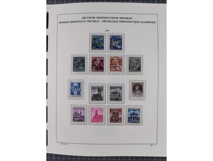 1945/90, ungebrauchte und postfrische Sammlung, oftmals komplett, dabei Bund/Berlin und DDR, DDR mit guten Dienstmarken inkl.